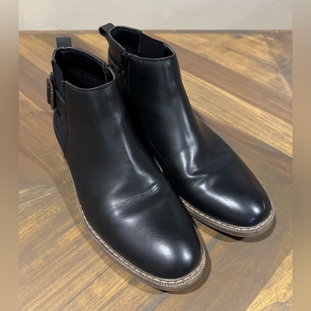 Arizona Holland Black Flat Heeled Chelsea Boots Men’s Size 9.5